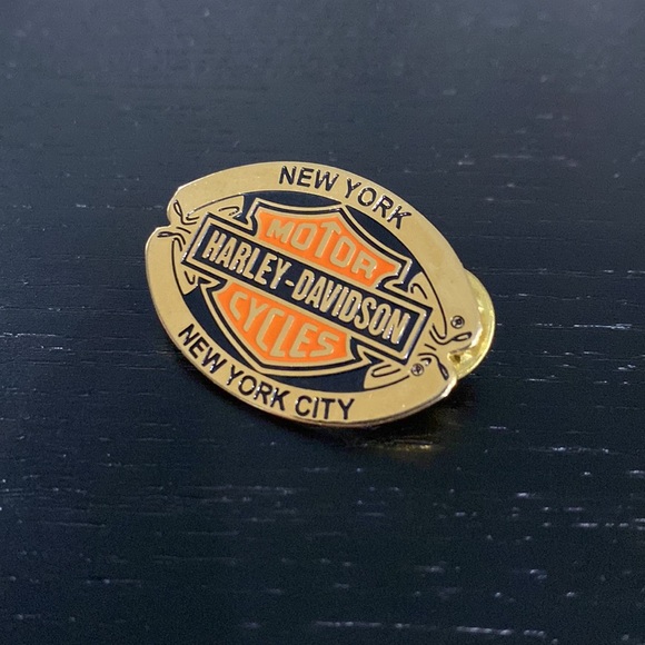 Harley-Davidson Pin from NYC New York City Harley-Davidson - Picture 1 of 4